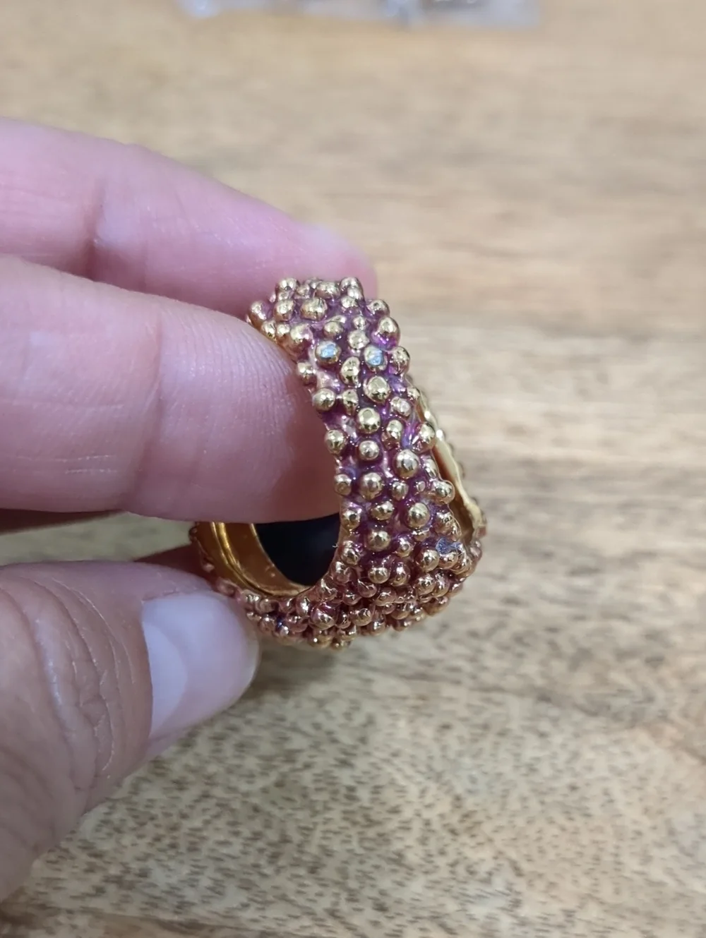 N/A bold gold